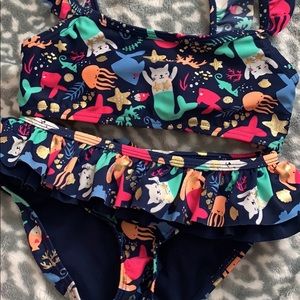 Cat and jack swim suit size small